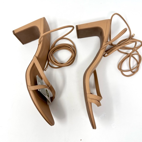 A New Day Marcia Women's Beige Lace up Heels Memory Foam Insole - Picture 3 of 9